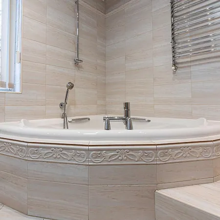 Spora 公寓 新塔尔格